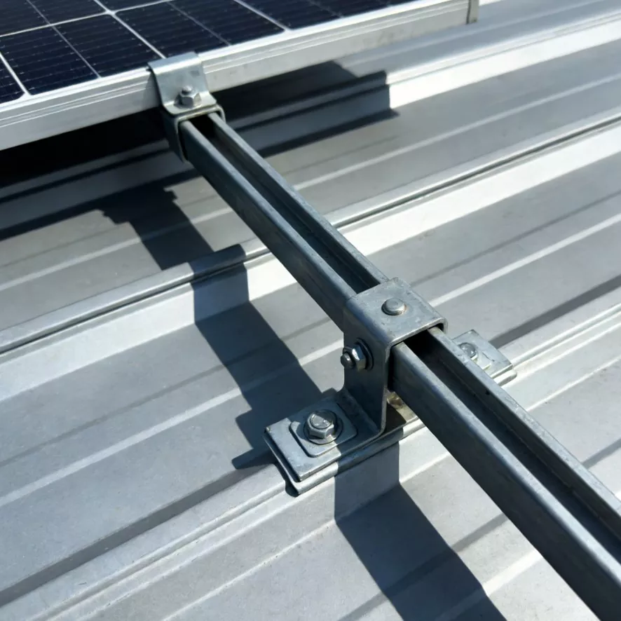 Cur metallum TECTUM SOLARIUM MONTE OPTIMUM Tractatus pro Long-Term solaris Energy Projects