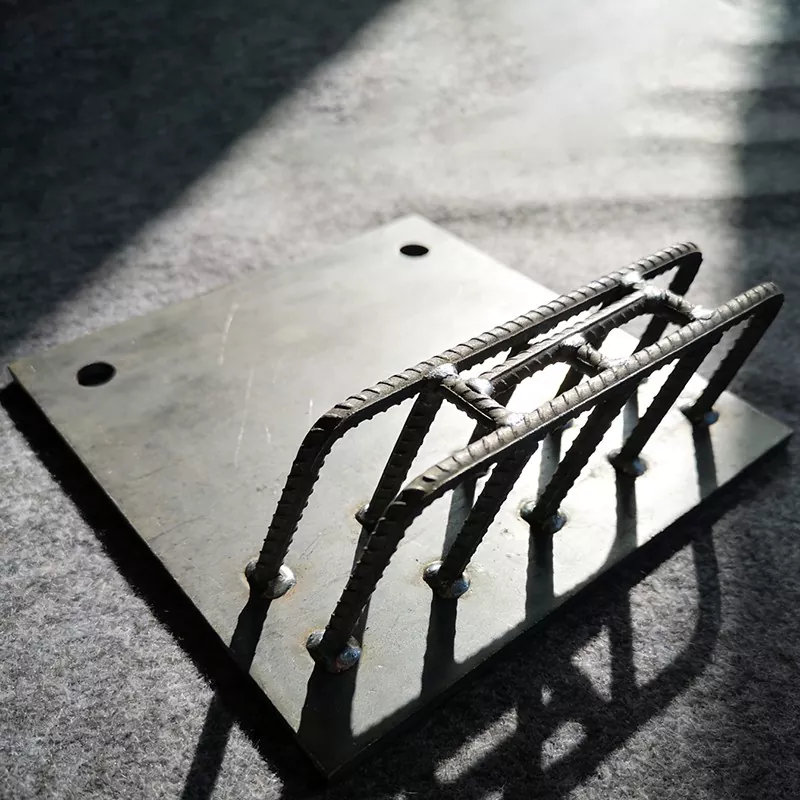 Anchoram Plate Embedded