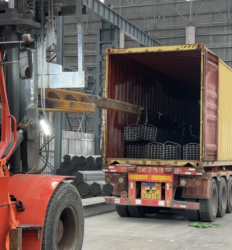 Carbon Steel Universal Column export packaging with bundled steel sections